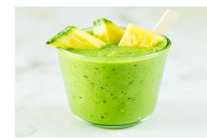 Tropical Green Smoothie
